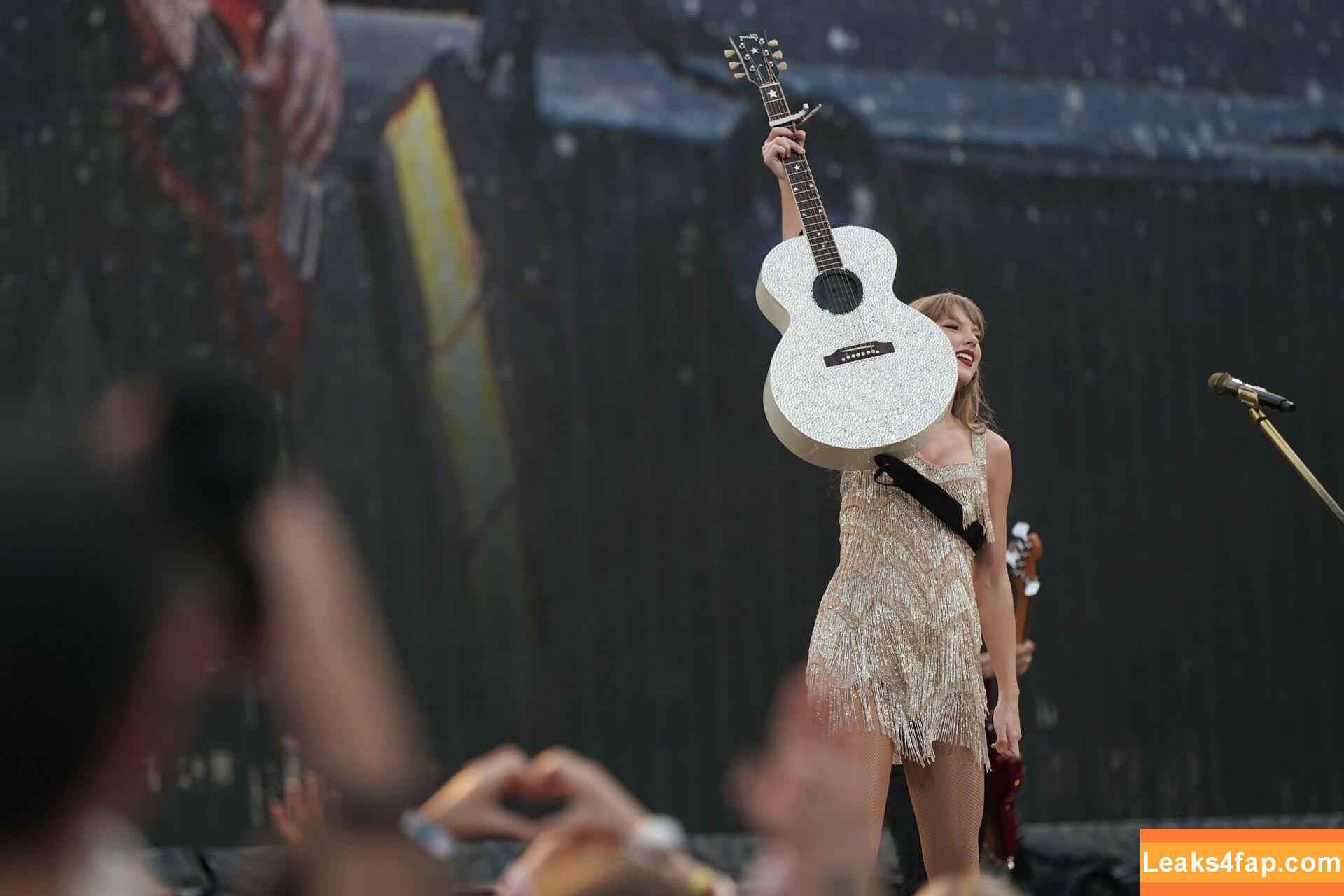 Taylor Swift / shawtiee / taylorswift / taylorswift13 leaked photo photo #5368