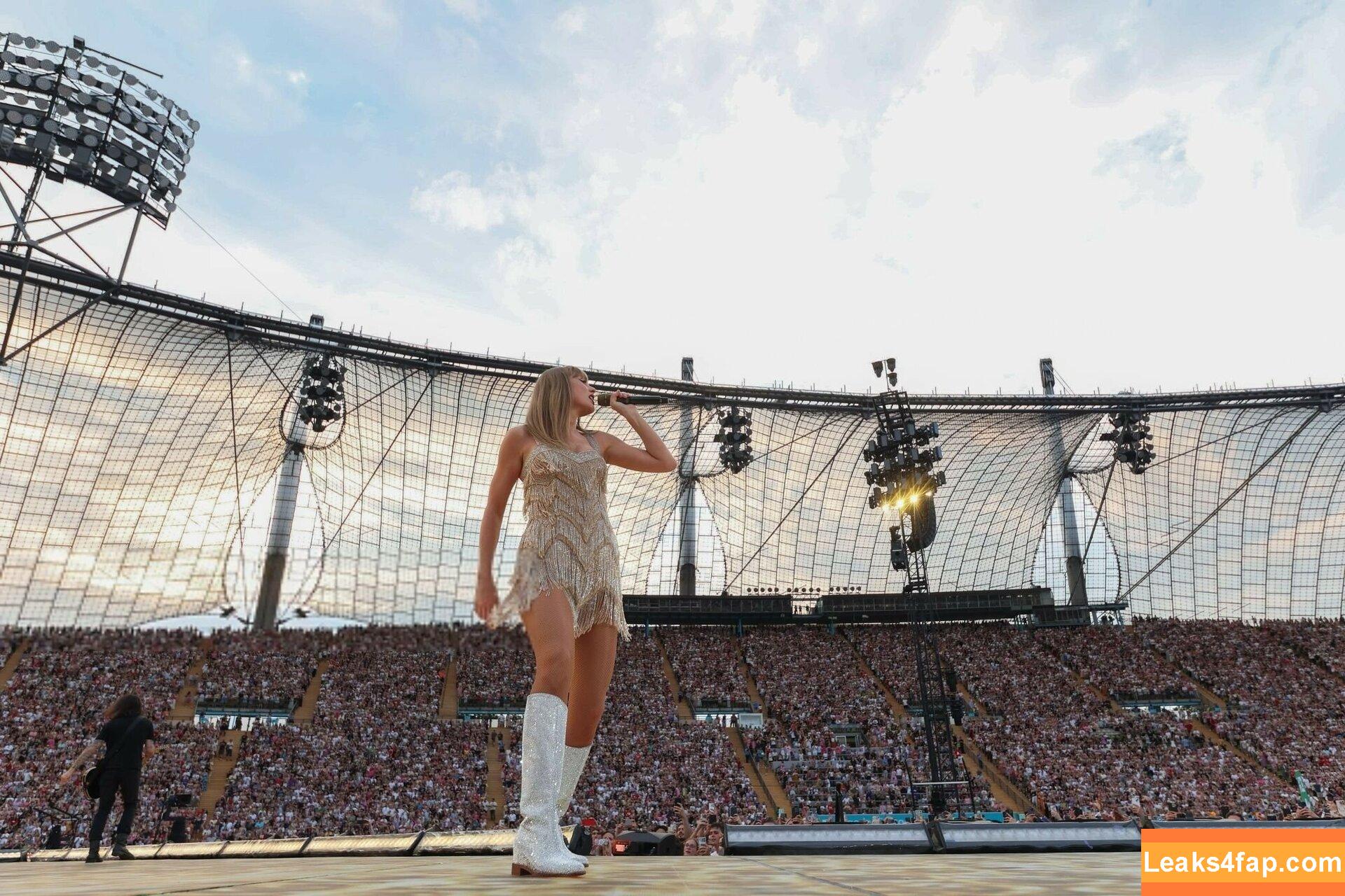 Taylor Swift / shawtiee / taylorswift / taylorswift13 leaked photo photo #5374