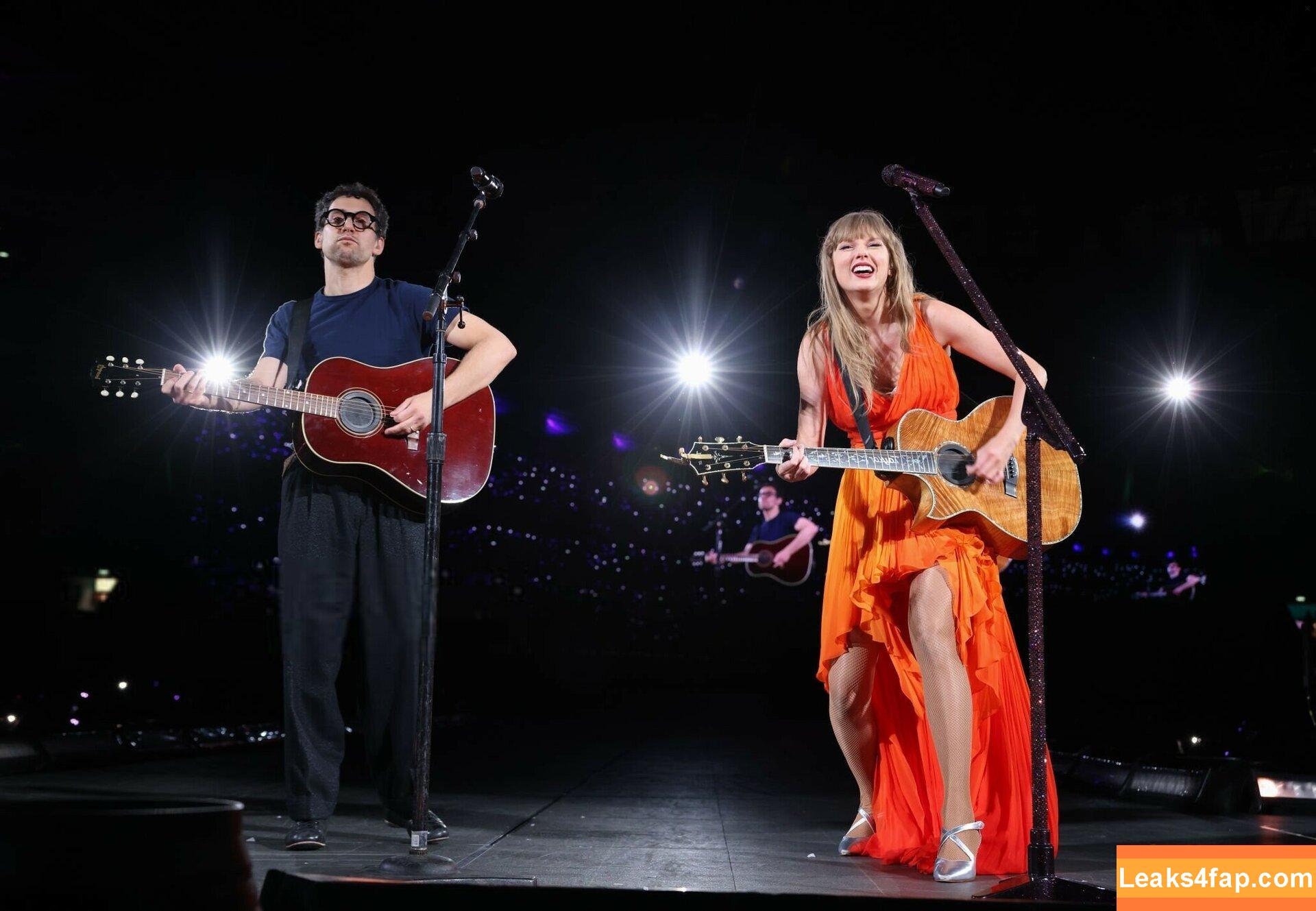 Taylor Swift / shawtiee / taylorswift / taylorswift13 leaked photo photo #5421