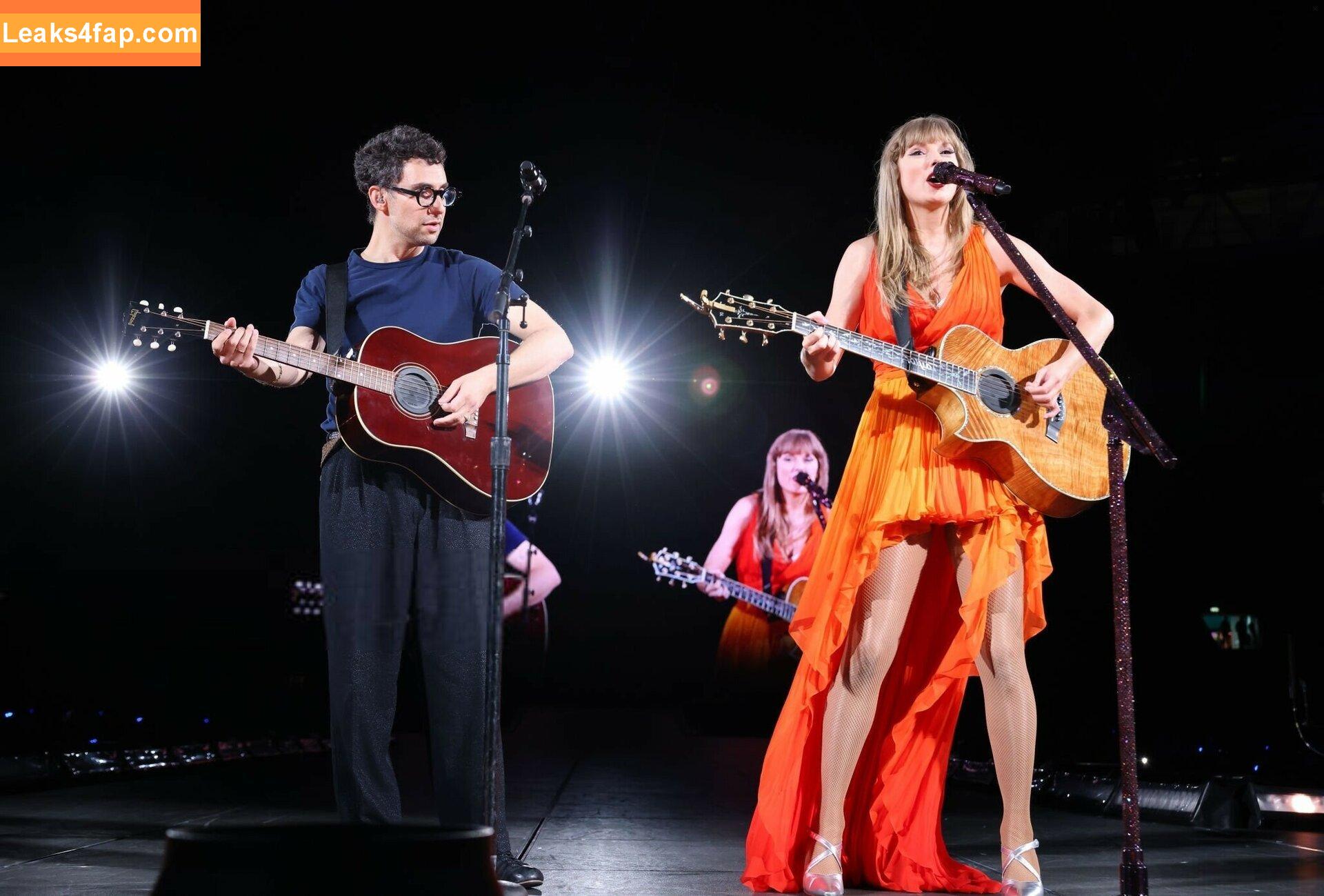 Taylor Swift / shawtiee / taylorswift / taylorswift13 leaked photo photo #5424