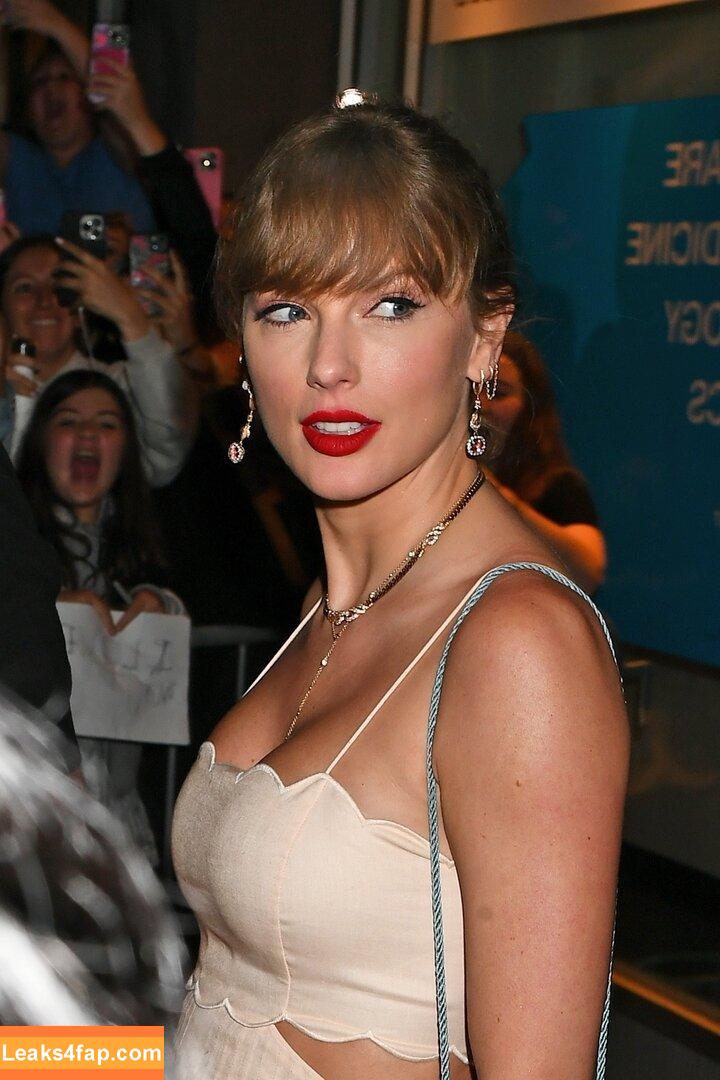 Taylor Swift / TaylorSwift / biancasotelo14 / shawtiee / taylorswift13 leaked photo photo #5914