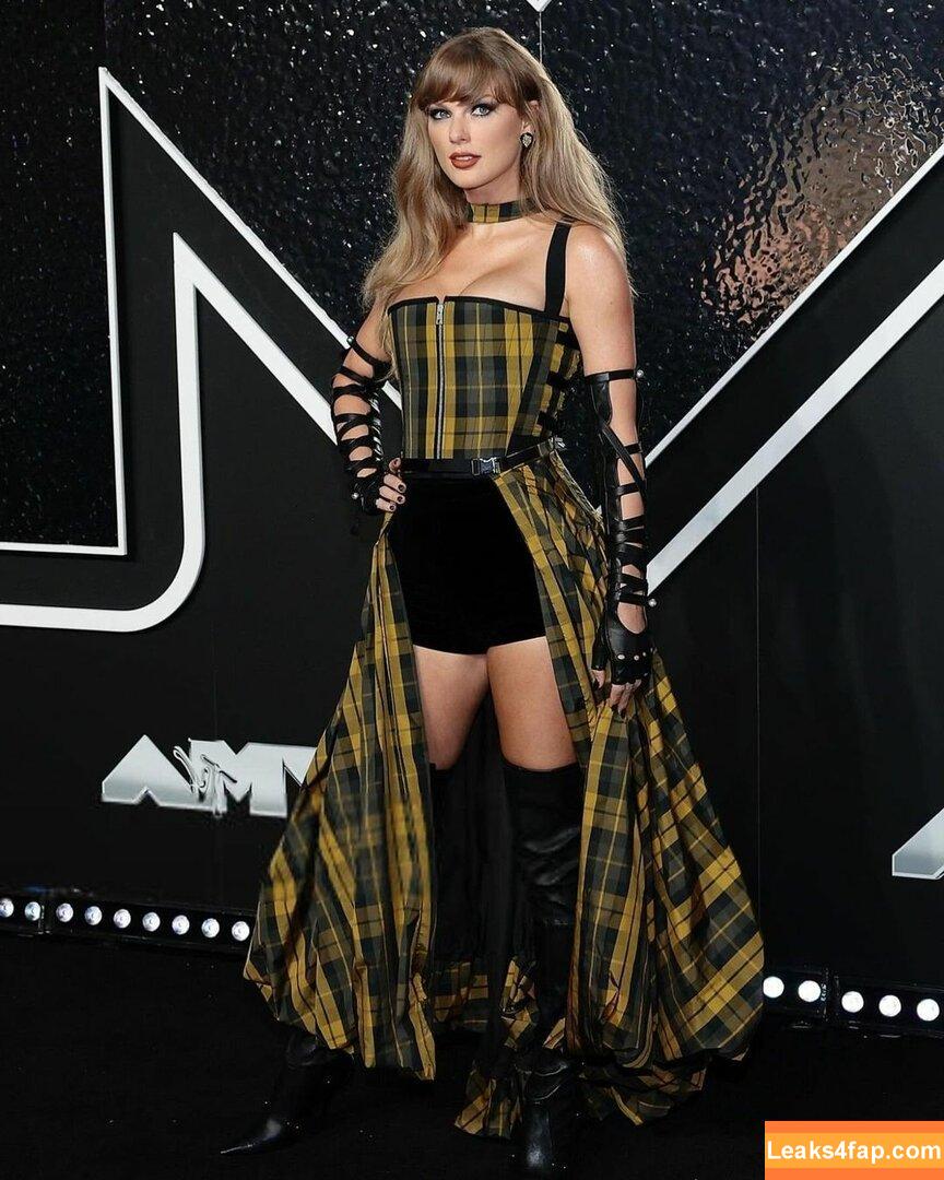 Taylor Swift / TaylorSwift / biancasotelo14 / shawtiee / taylorswift13 слитое фото фото #5992