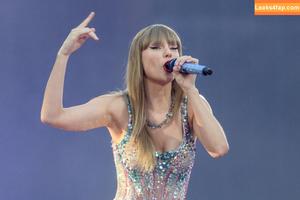 Taylor Swift photo #5040
