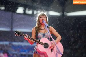 Taylor Swift photo #5240