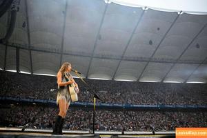 Taylor Swift photo #5243