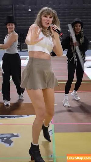 Taylor Swift photo #5401