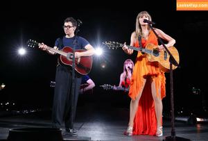 Taylor Swift photo #5423