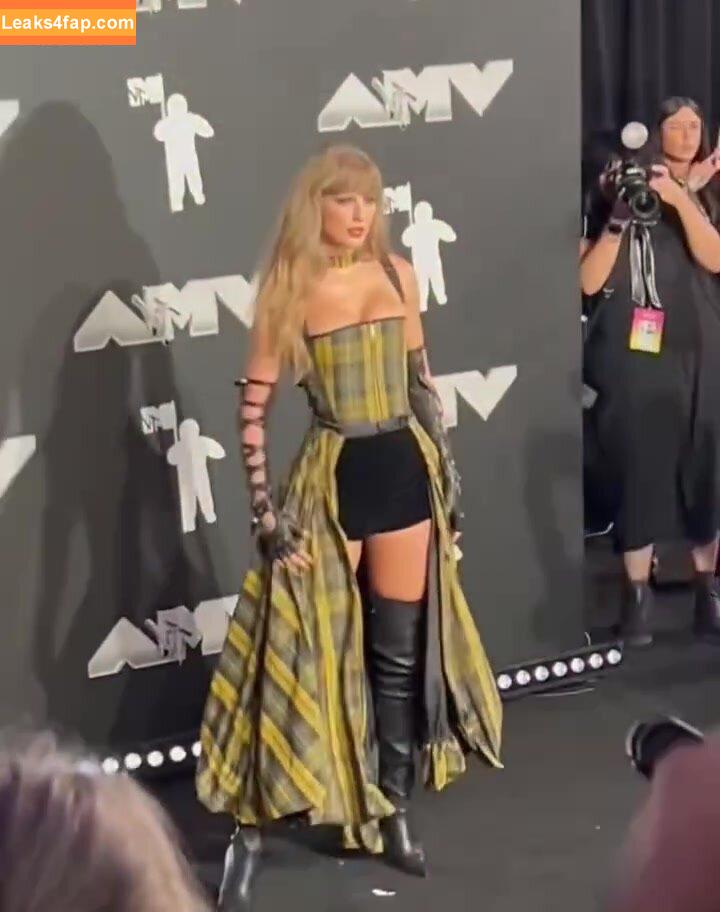 Taylor Swift / TaylorSwift / biancasotelo14 / shawtiee / taylorswift13 leaked photo photo #6009