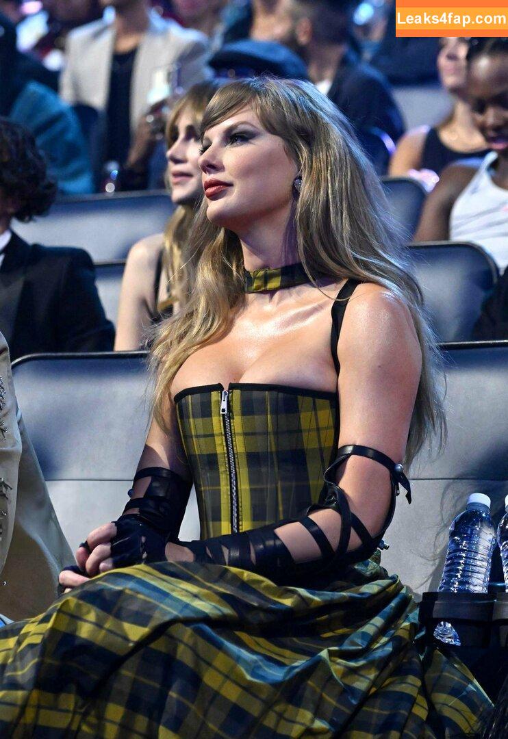 Taylor Swift / TaylorSwift / biancasotelo14 / shawtiee / taylorswift13 leaked photo photo #6027