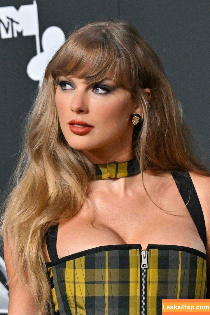 Taylor Swift / TaylorSwift / biancasotelo14 / shawtiee / taylorswift13 слитое фото фото #6034