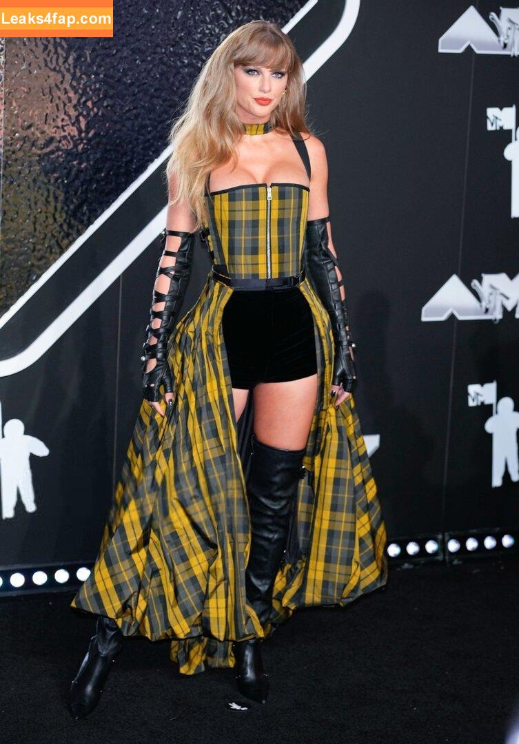 Taylor Swift / TaylorSwift / biancasotelo14 / shawtiee / taylorswift13 leaked photo photo #6035