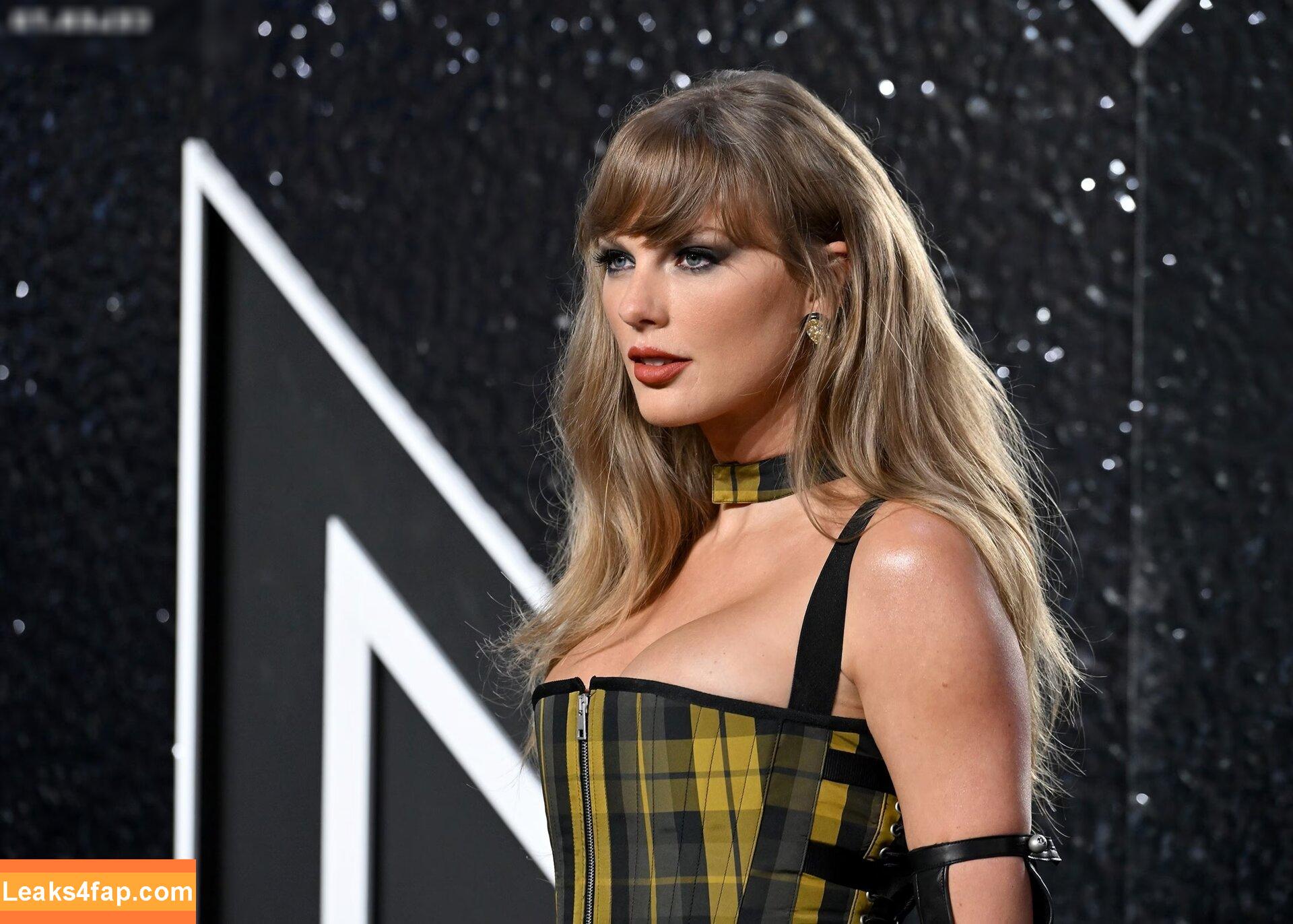 Taylor Swift / TaylorSwift / biancasotelo14 / shawtiee / taylorswift13 leaked photo photo #6131