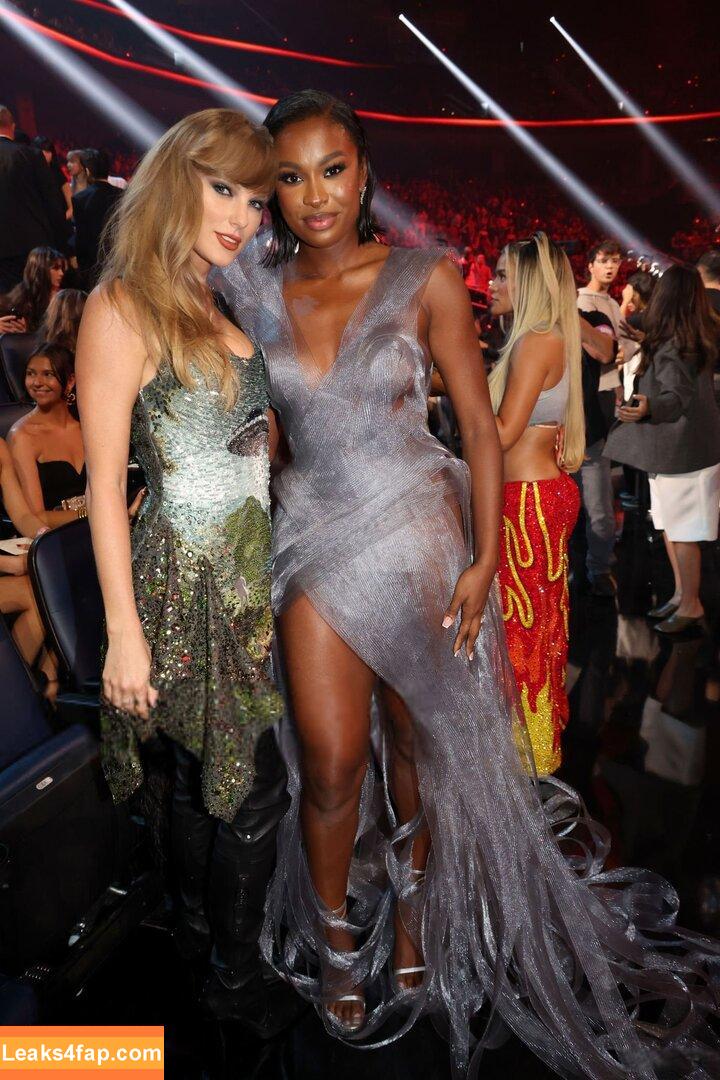 Taylor Swift / shawtiee / taylorswift / taylorswift13 leaked photo photo #6156