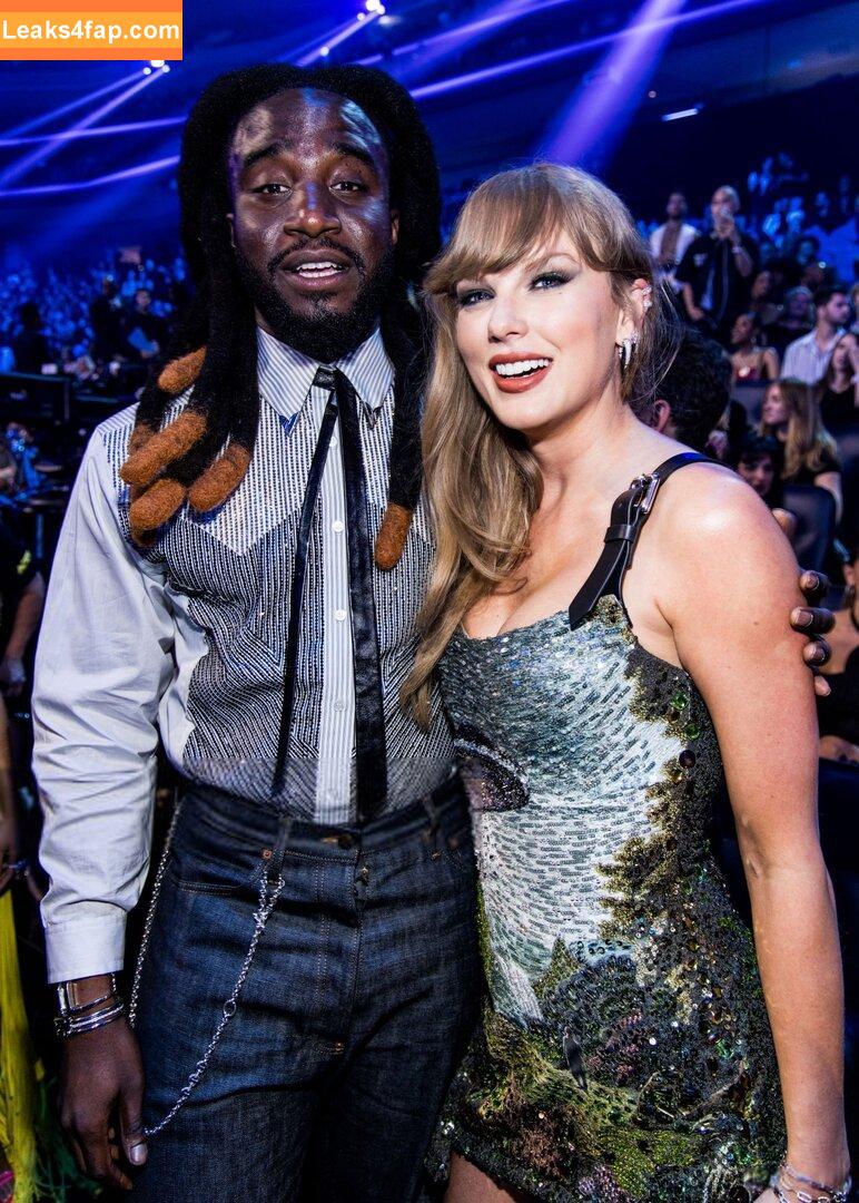 Taylor Swift / shawtiee / taylorswift / taylorswift13 leaked photo photo #6159