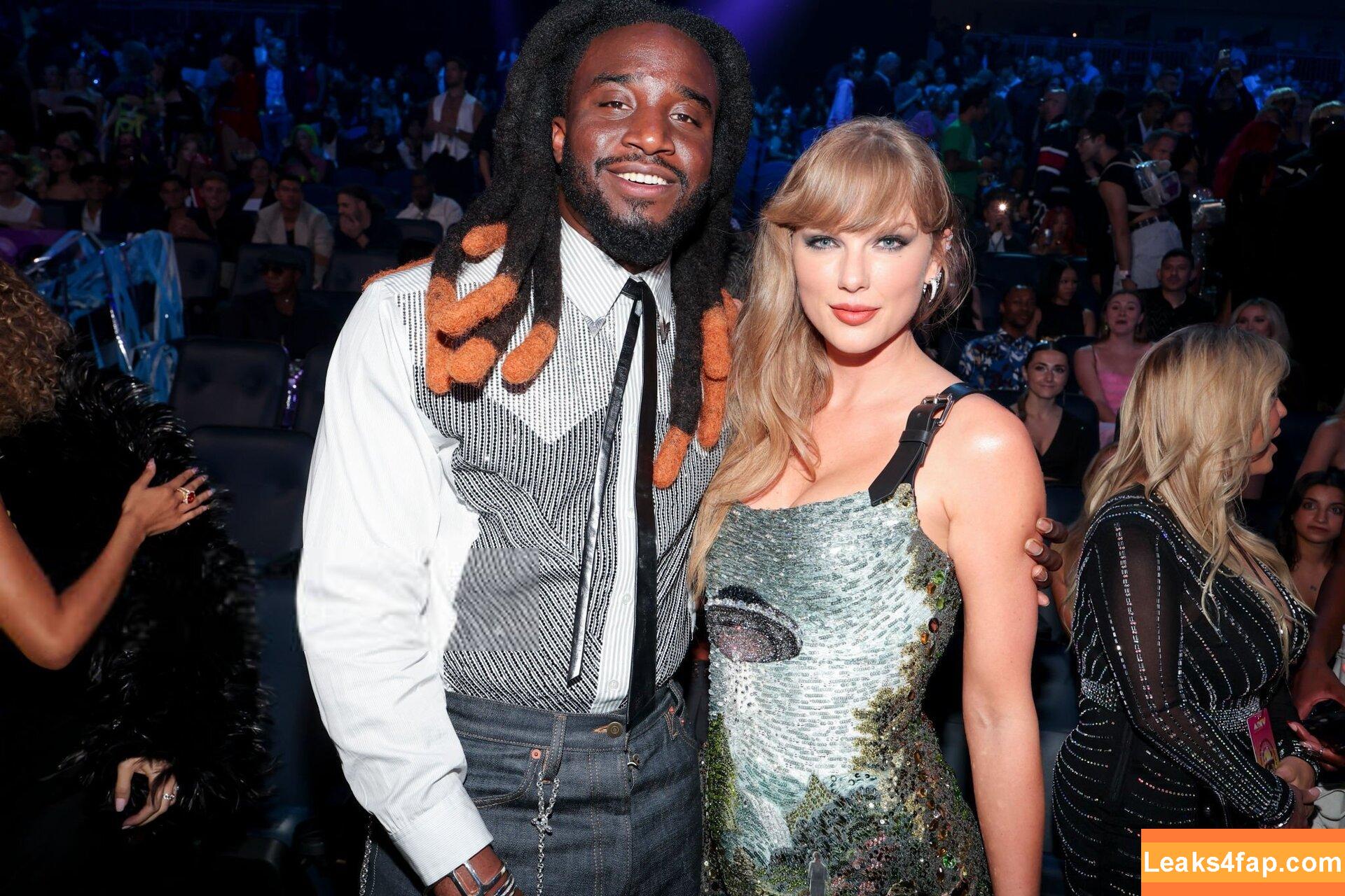 Taylor Swift / shawtiee / taylorswift / taylorswift13 leaked photo photo #6164