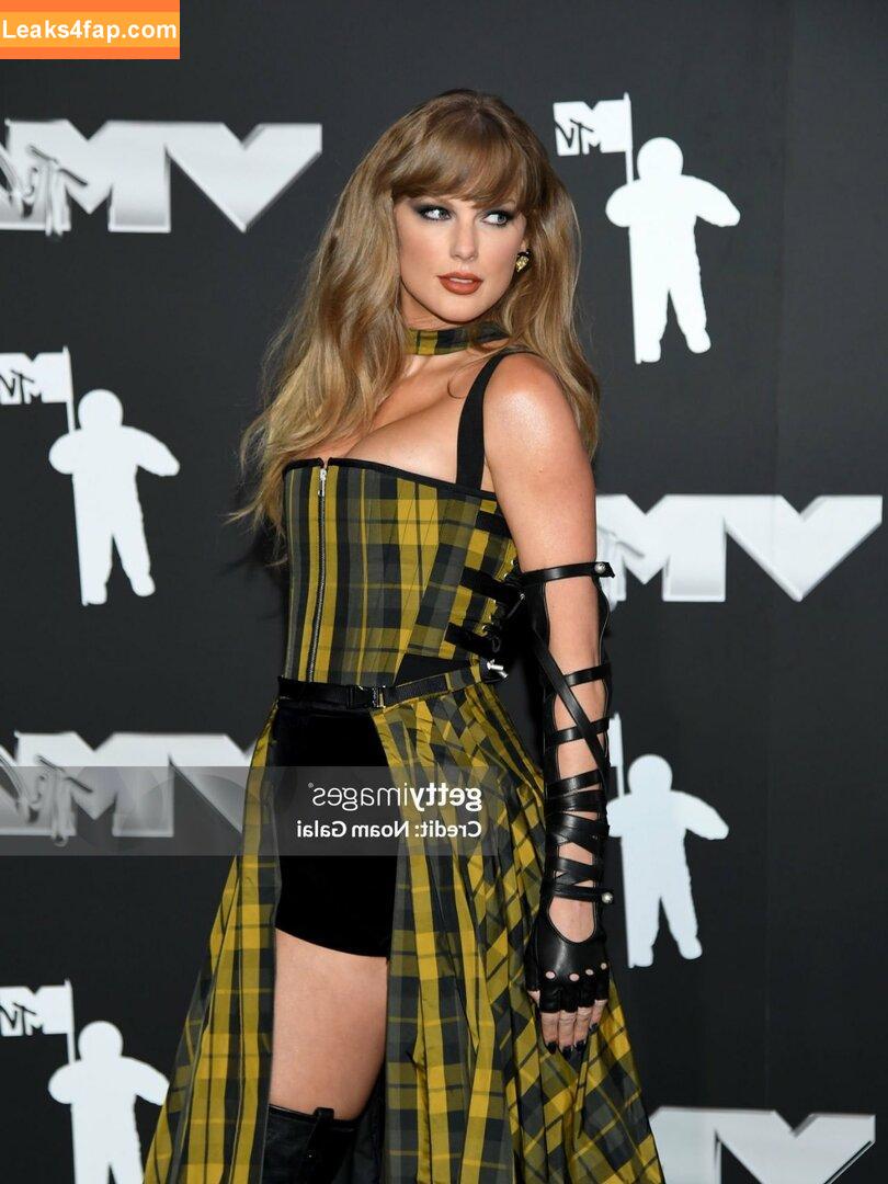 Taylor Swift / shawtiee / taylorswift / taylorswift13 leaked photo photo #6176