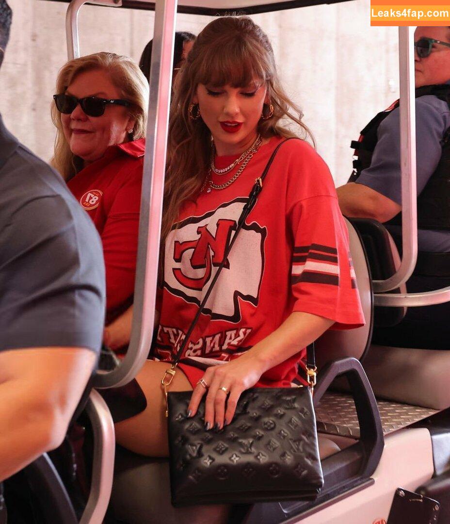 Taylor Swift / shawtiee / taylorswift / taylorswift13 leaked photo photo #6183