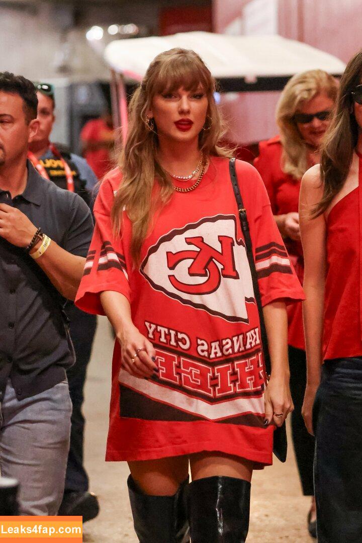 Taylor Swift / shawtiee / taylorswift / taylorswift13 leaked photo photo #6193