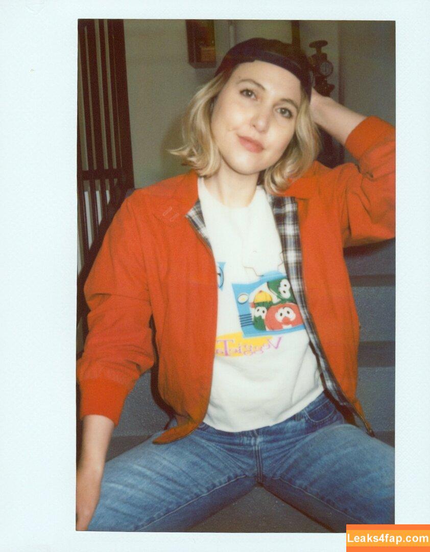 Taylor Tomlinson / https: / taylortomlinson / taytaytomlinson leaked photo photo #0207