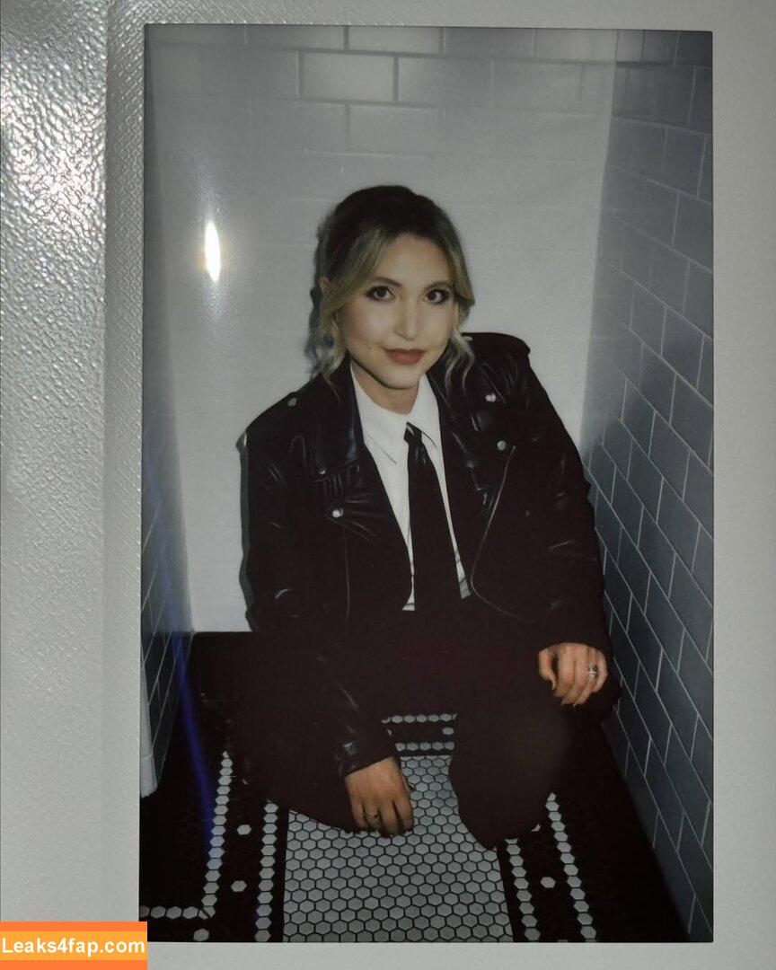 Taylor Tomlinson / https: / taylortomlinson / taytaytomlinson leaked photo photo #0217