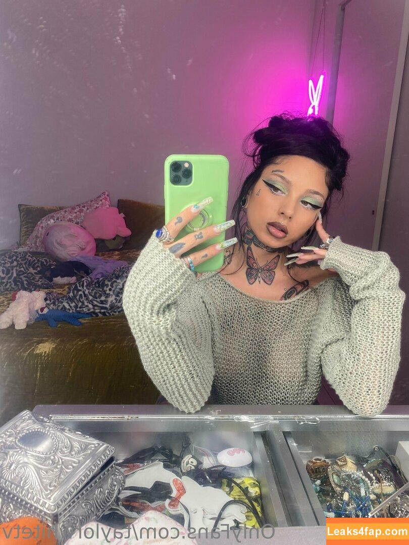 Taylor White / taylorwhitetv / tigerlily.taylor leaked photo photo #0232