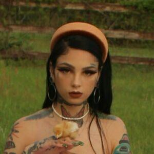 Taylor White photo #0010