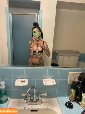 Taylor White photo #0112