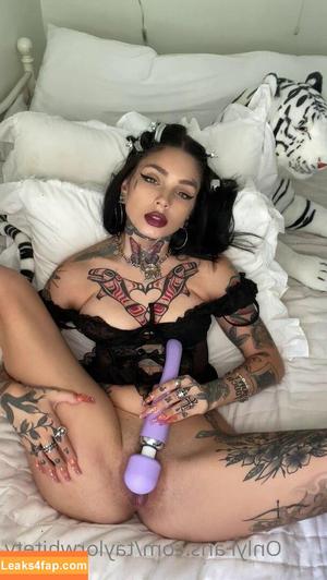 Taylor White photo #0189