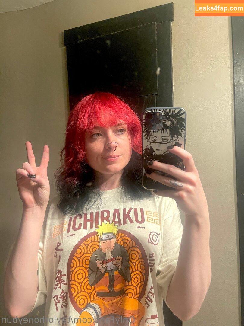 taylorhoneybun / honeybuns_cosplay leaked photo photo #0096