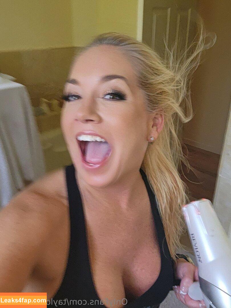tayloruptonfree /  leaked photo photo #0002