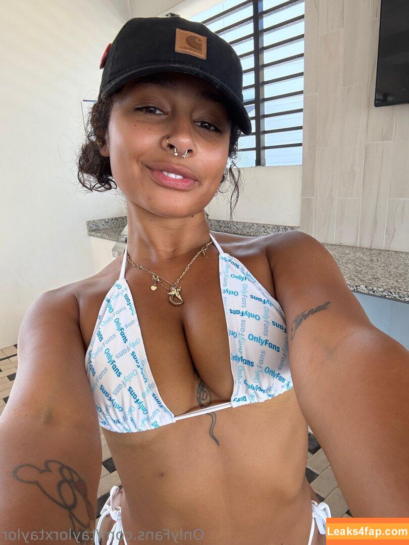 taylorxtaylor / nicholebadger / taylor_bootsma leaked photo photo #0040