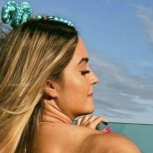 Taynara Conti