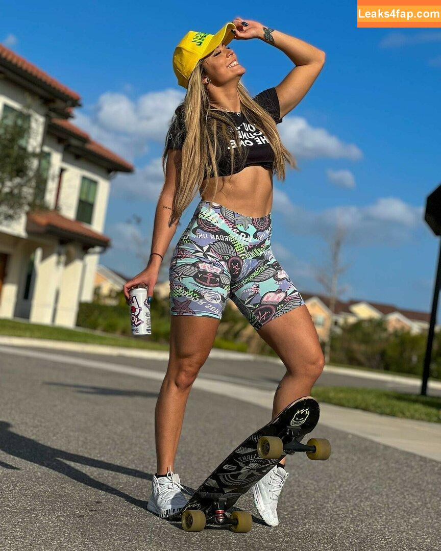 Taynara Melo De Carvalho / tayconti_ leaked photo photo #0011