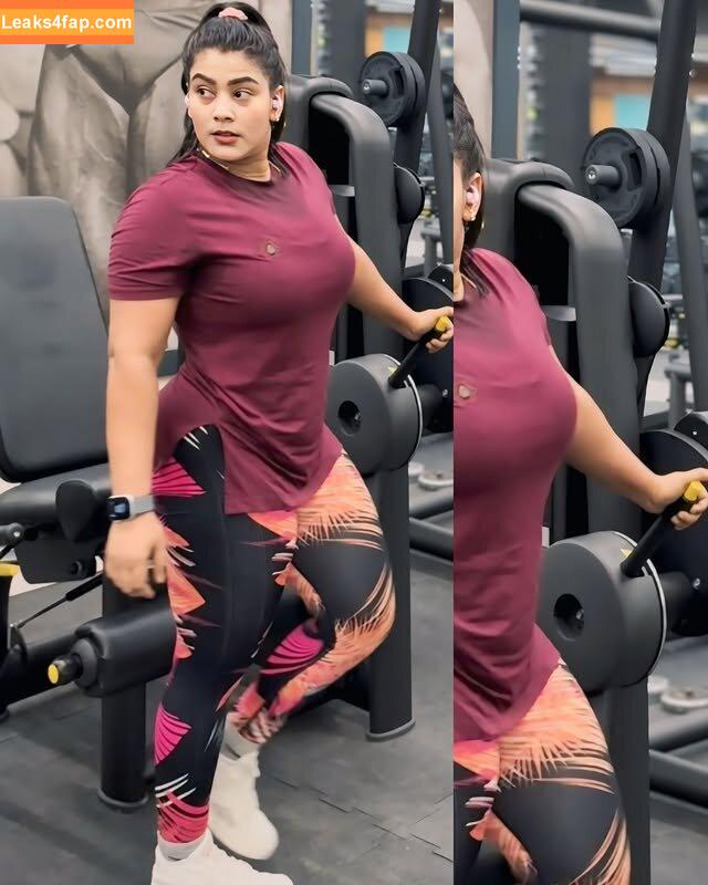 Tazznin Rahman / fit_with_tazz leaked photo photo #0001