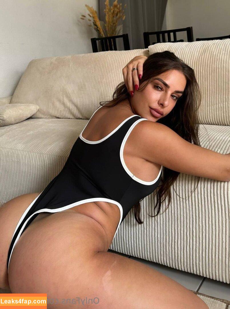 tcarlaaof /  leaked photo photo #0004