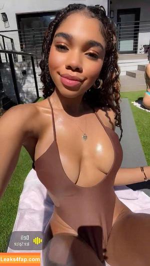 Teala Dunn photo #0023