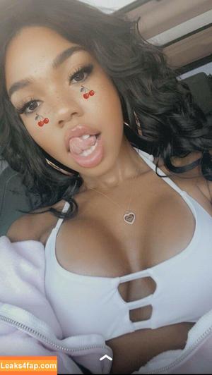 Teala Dunn photo #0027