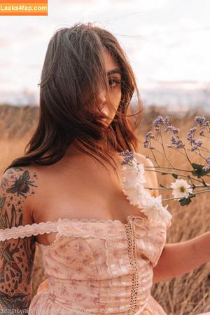 teenytinyartistic photo #0079