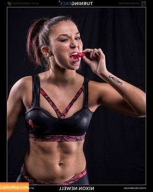 Tegan Nox фото #0002