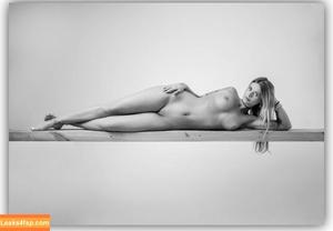 Teila Kourmarova photo #0005
