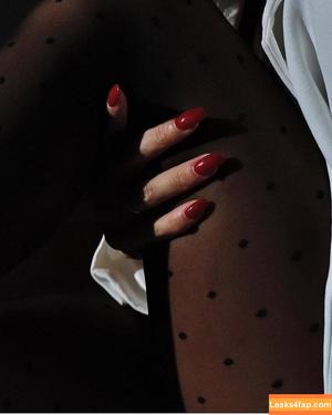 Teke On Heels photo #0016