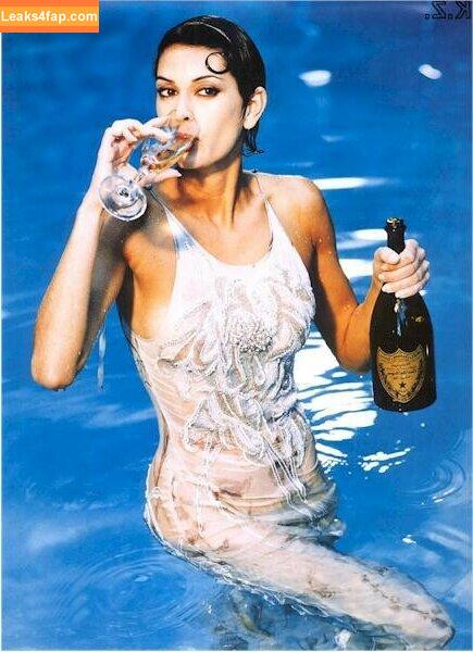 Teri Hatcher / officialterihatcher leaked photo photo #0005