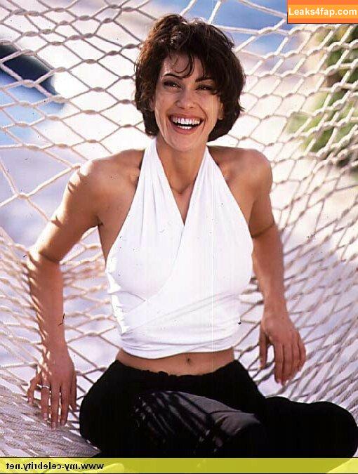 Teri Hatcher / officialterihatcher leaked photo photo #0014