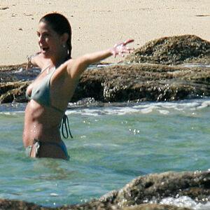 Teri Hatcher photo #0140