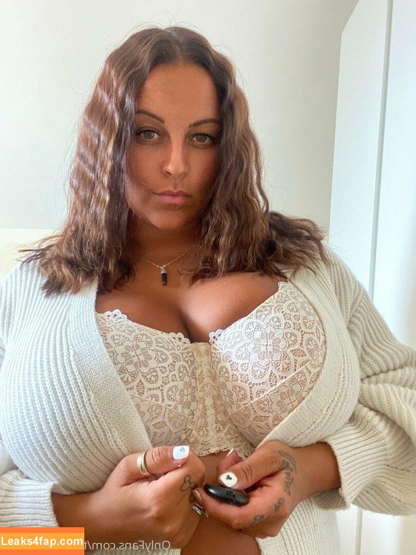 terrijaneofficial / tjglamour_1 leaked photo photo #0483