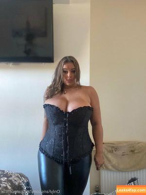 terrijaneofficial photo #0477