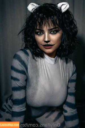 Tessa Fowler photo #0944