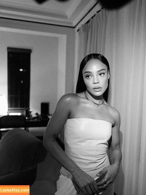 Tessa Thompson photo #0113