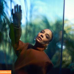Tessa Thompson фото #0117
