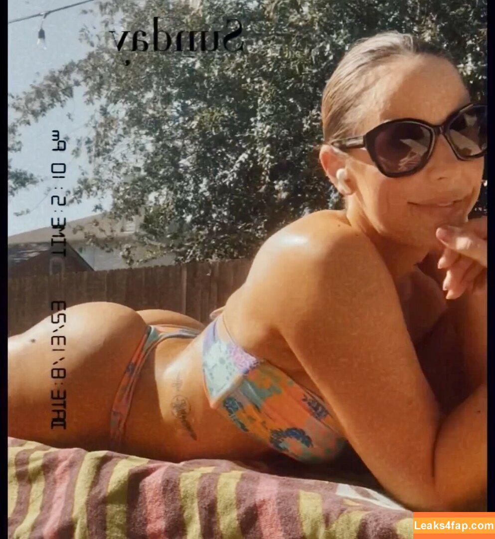 Texas hotwife Robyn.witha.y / robyn.witha.y leaked photo photo #0003